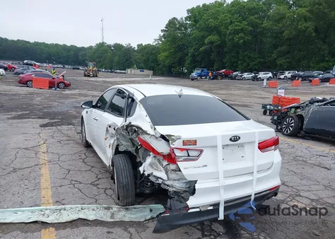 2016 Kia Optima Lx z USA, uszkodzony, nr VIN 5XXGT4L30GG057147